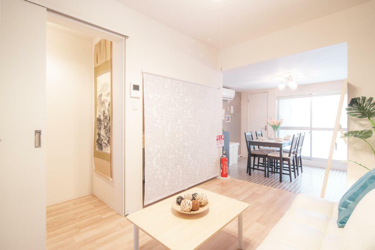 Appartamento Sakuragawa No Shima Osaka Esterno foto